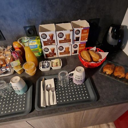 Chambre Chez L Habitant Petit Dejeuner Compris เฟรฌูส ภายนอก รูปภาพ